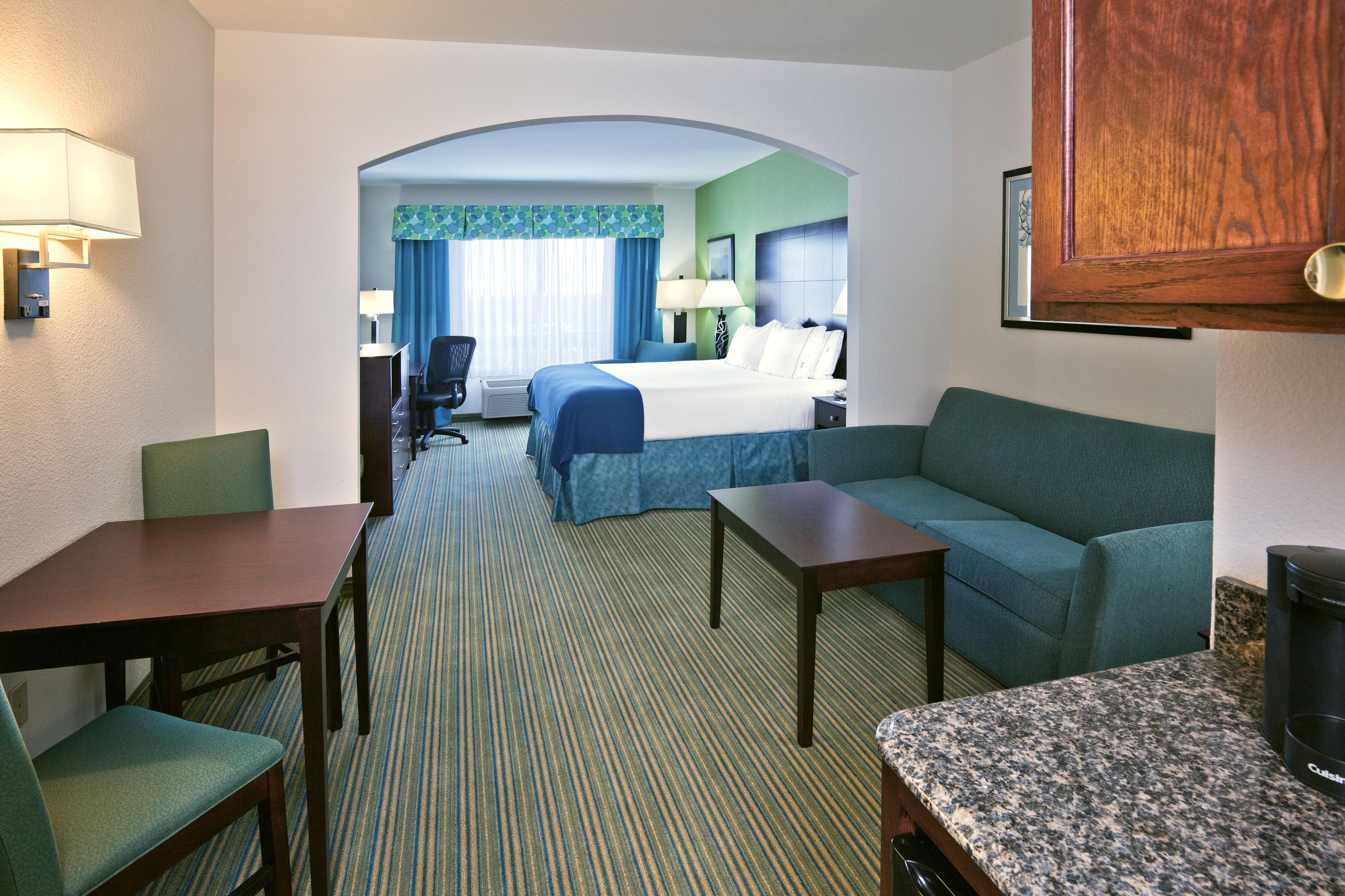 Holiday Inn Express & Suites Graham By Ihg Exterior photo