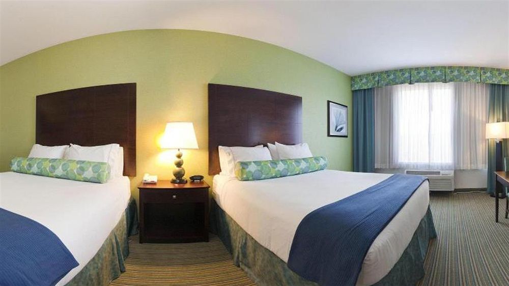 Holiday Inn Express & Suites Graham By Ihg Exterior photo